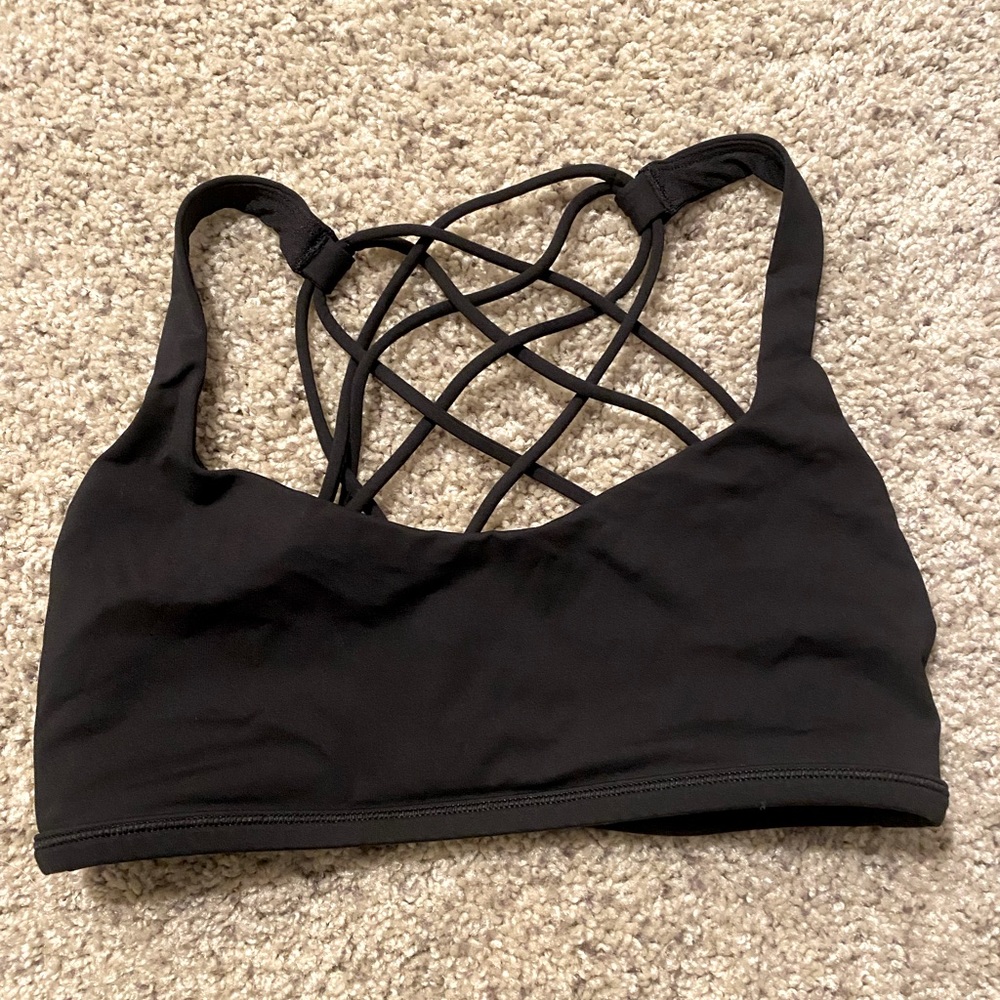 Lululemon sports bra